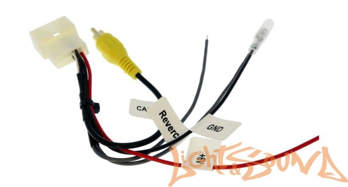 Адаптер подключения новой видеокамеры к штатной магнитоле Hyundai, Kia Адаптер подключения новой видеокамеры к штатной магнитоле Hyundai, Kia