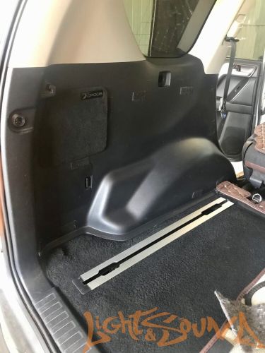 Корпус для сабвуфера Стелс Toyota Land Cruiser Prado 150 10"
