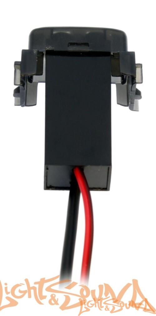 USB разъём в штатную заглушку для Nissan (с зарядным устройством)